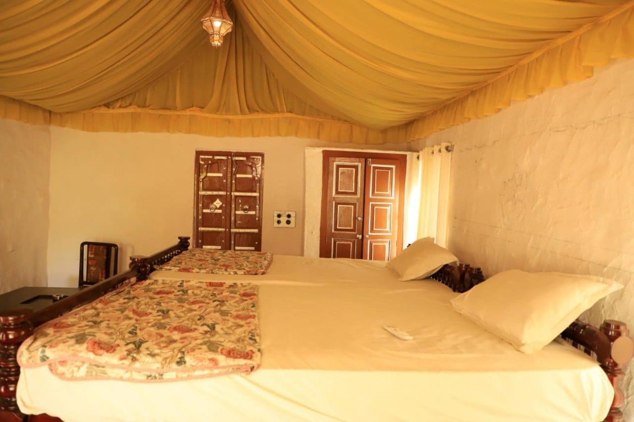 Bagwara Heritage Resort Chonp Bagian luar foto